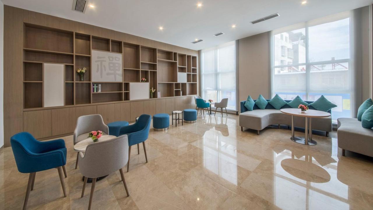 Holiday Inn Express - Xichang City Center By Ihg Exteriör bild