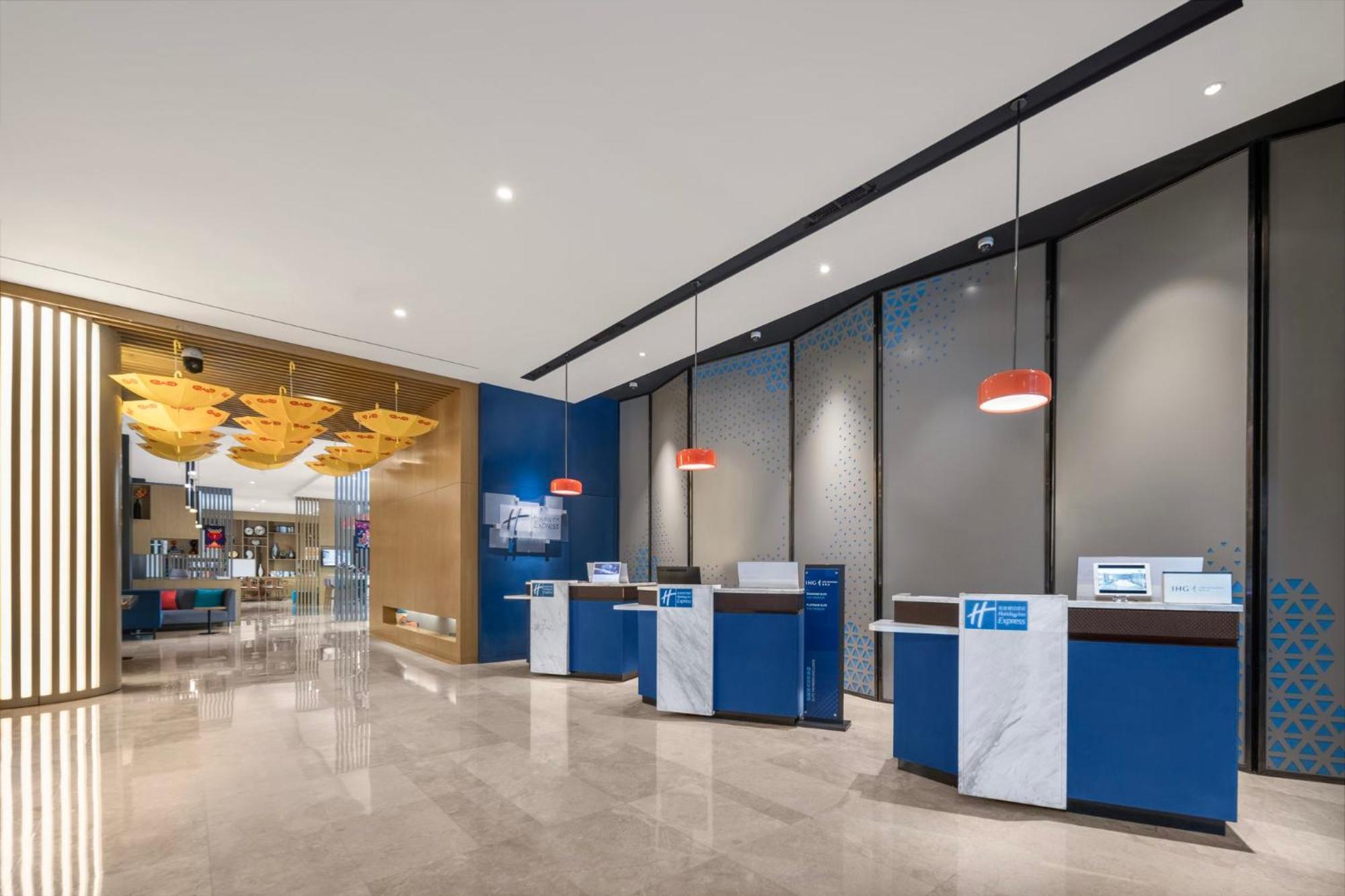 Holiday Inn Express - Xichang City Center By Ihg Exteriör bild