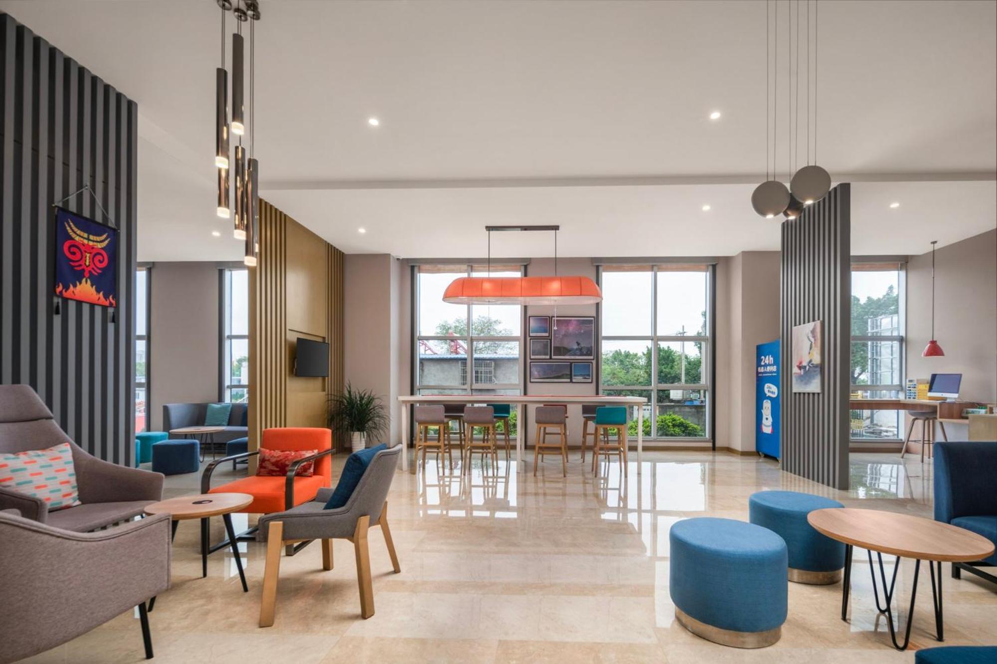 Holiday Inn Express - Xichang City Center By Ihg Exteriör bild