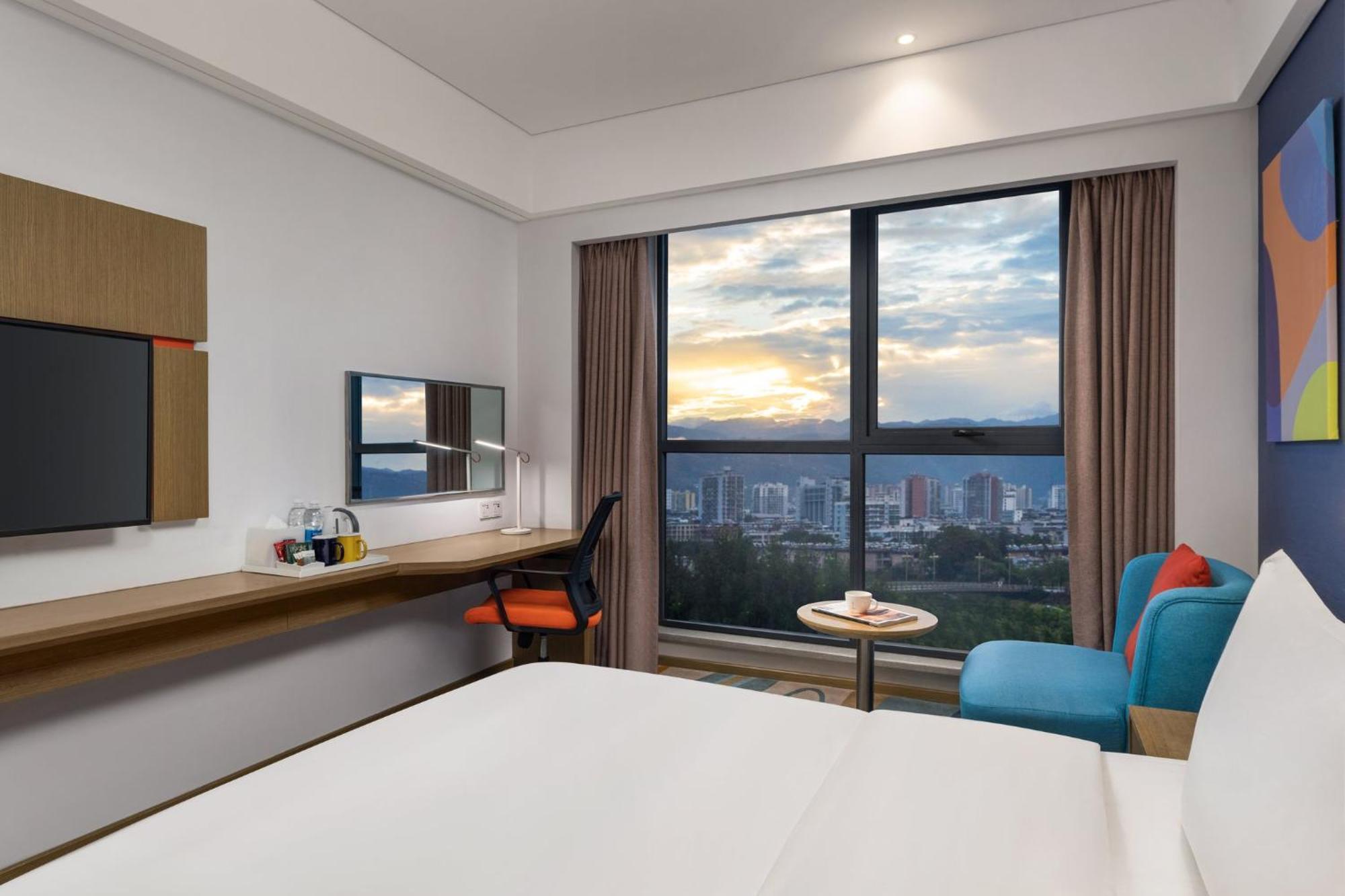 Holiday Inn Express - Xichang City Center By Ihg Exteriör bild