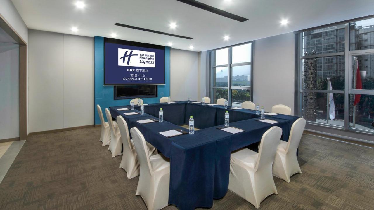 Holiday Inn Express - Xichang City Center By Ihg Exteriör bild